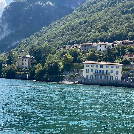 Postcard View 3 Minutes Walk From The Lägenhet Menaggio