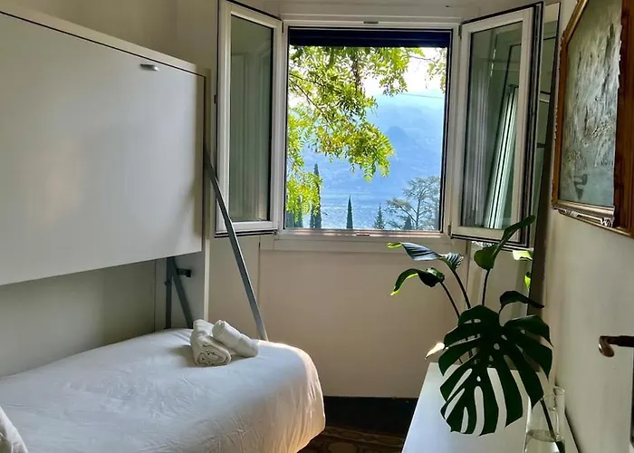 Postcard View 3 Minutes Walk From The Appartement Menaggio